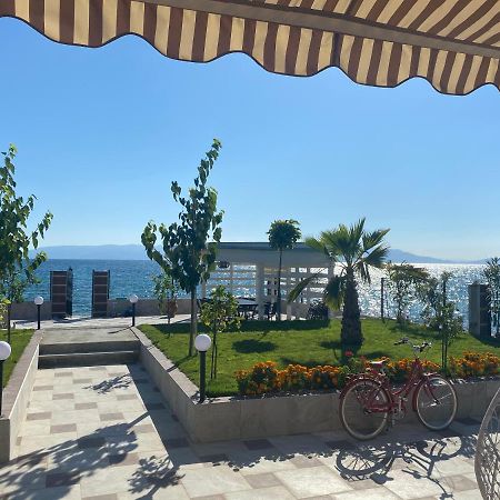 Guest House Costa 1 Kariani Екстер'єр фото