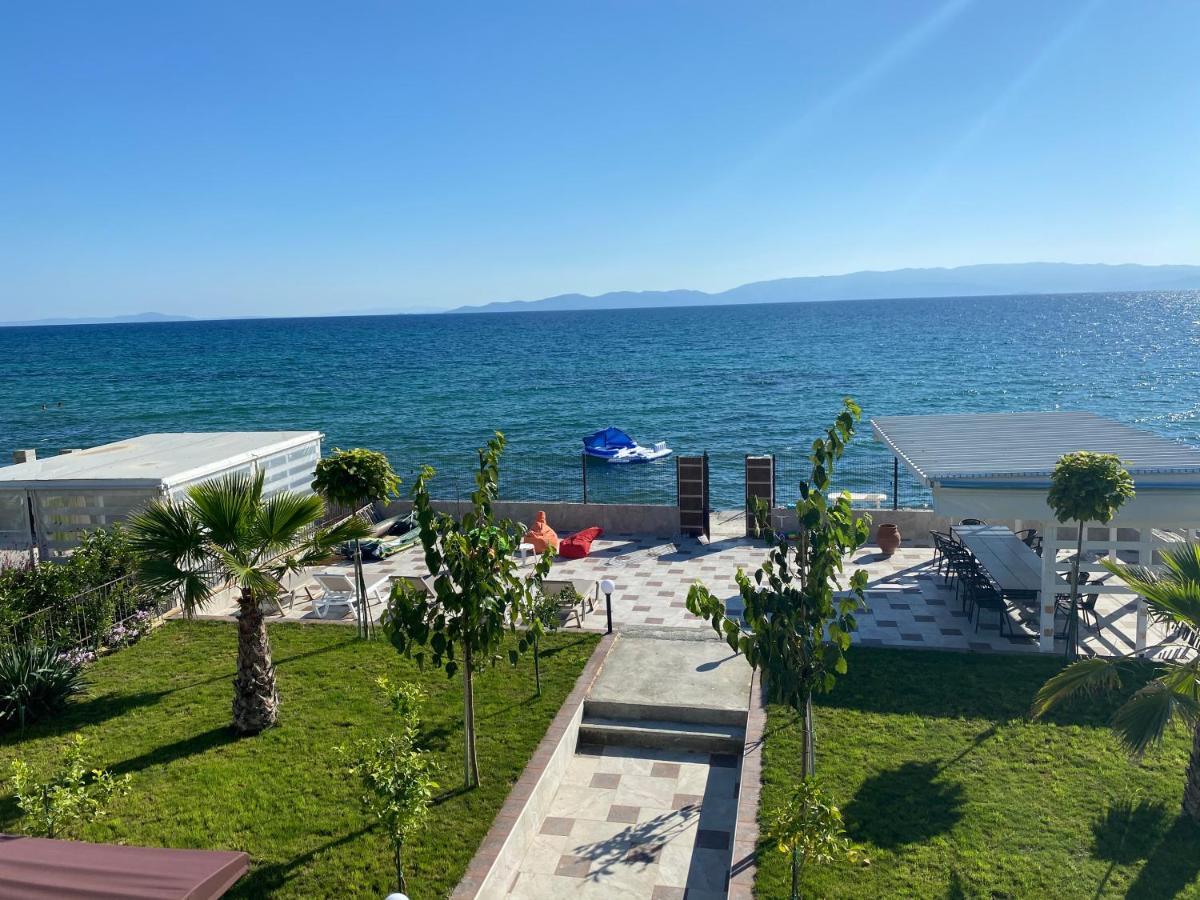Guest House Costa 1 Kariani Екстер'єр фото